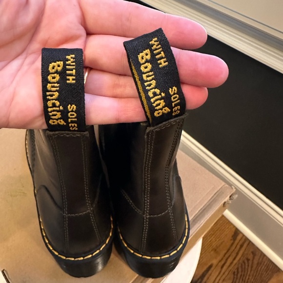 Dr. Marten Leona Leather Boots | Dark Taupe | BRAND NEW | Sz 9 US Women | EU 41 - Picture 9 of 15